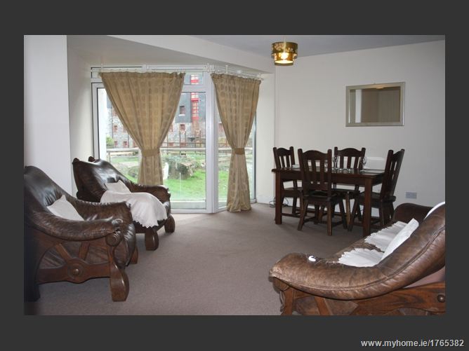 The Courtyard, Mill Race, Mill Road, Midleton, Co. Cork Cronin Wall